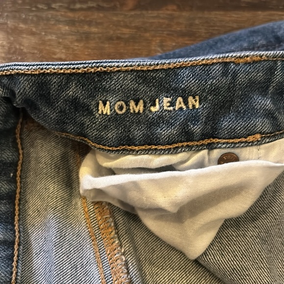 American Eagle Stretch “Mom” Jean Size 6 Long - Picture 4 of 4